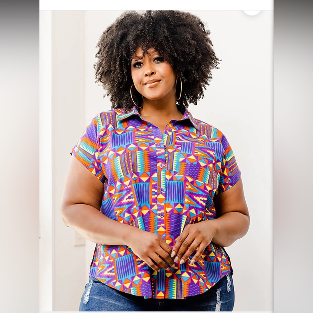 NWT Diyanu Tahiya Women's African Print Button-Down Shirt (Rainbow Kente)